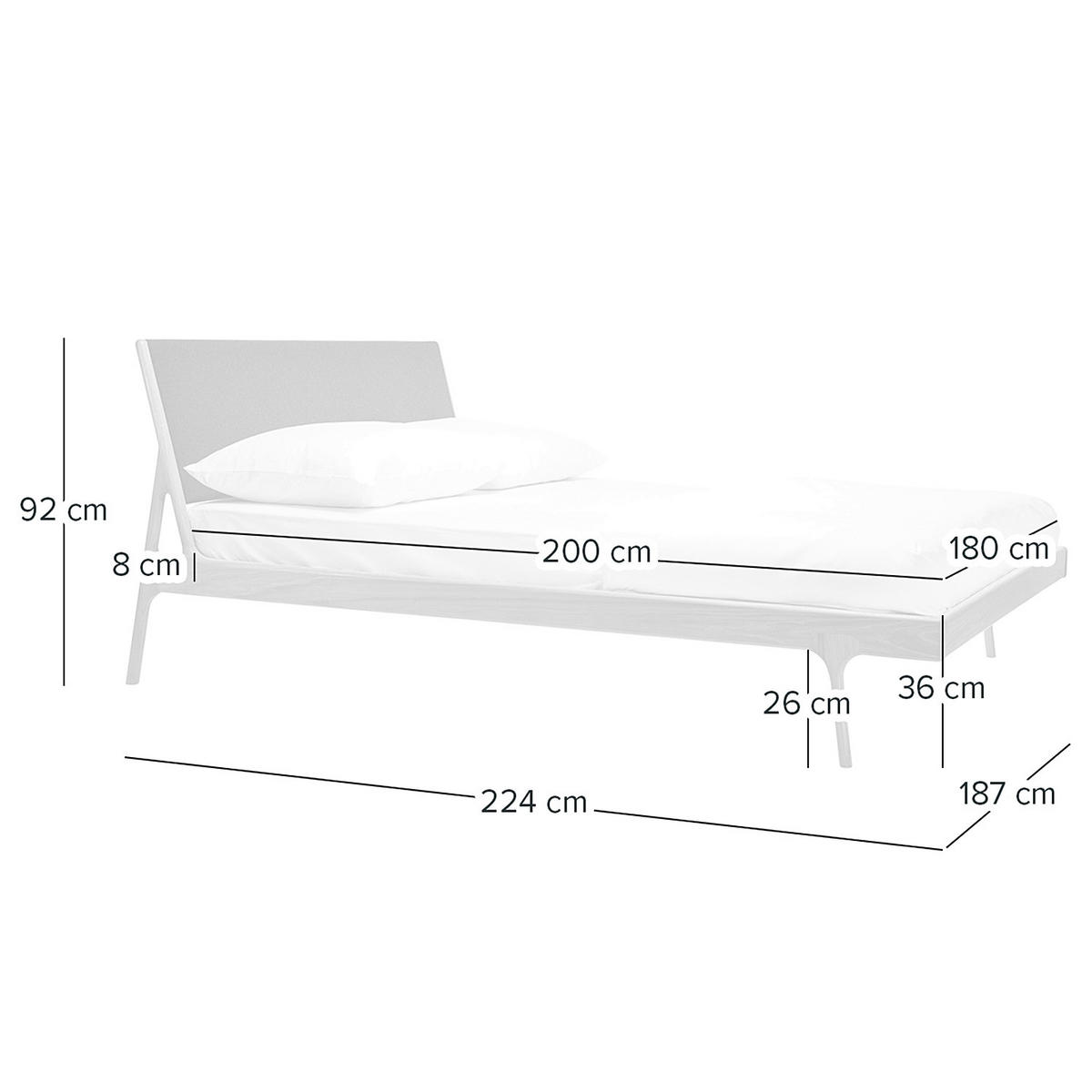 BETT - Eiche massiv - Eichefarben, Textil (180/200cm) - home24