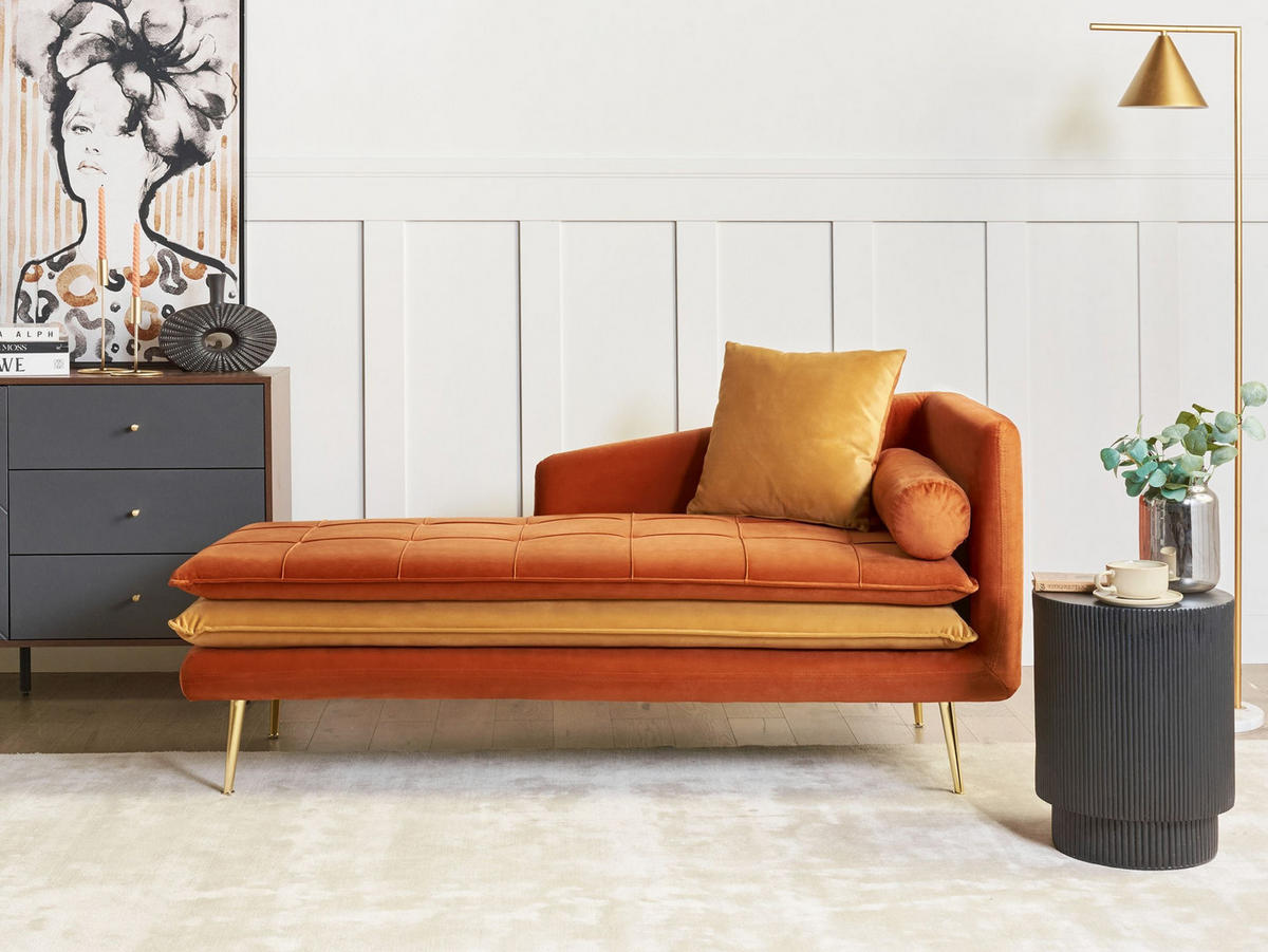 ČALOUNĚNÉ LEHÁTKO CHAISE LONGUE PRAVOSTRANNÉ Sametová látka Oranžové Gonesse - pomerančová/zlatá, textil (160/72/79cm) - Beliani