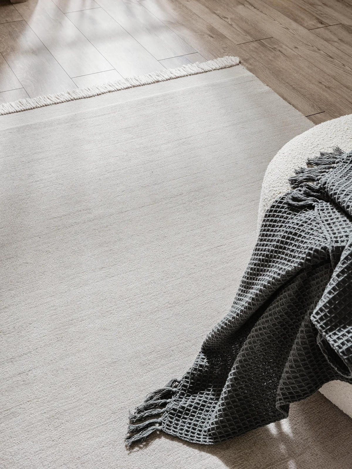 TEPPICH aus recyceltem Material Jade Hellgrau 120x170 cm - Hellgrau, Textil (120/170cm) - benuta Pure