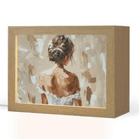 STOLNÍ LAMPA Žena - malba - abstraktní - béžová - moderní 20x15 cm - ostružinová, kompozitní dřevo (8/20/15cm) - OnlyWow