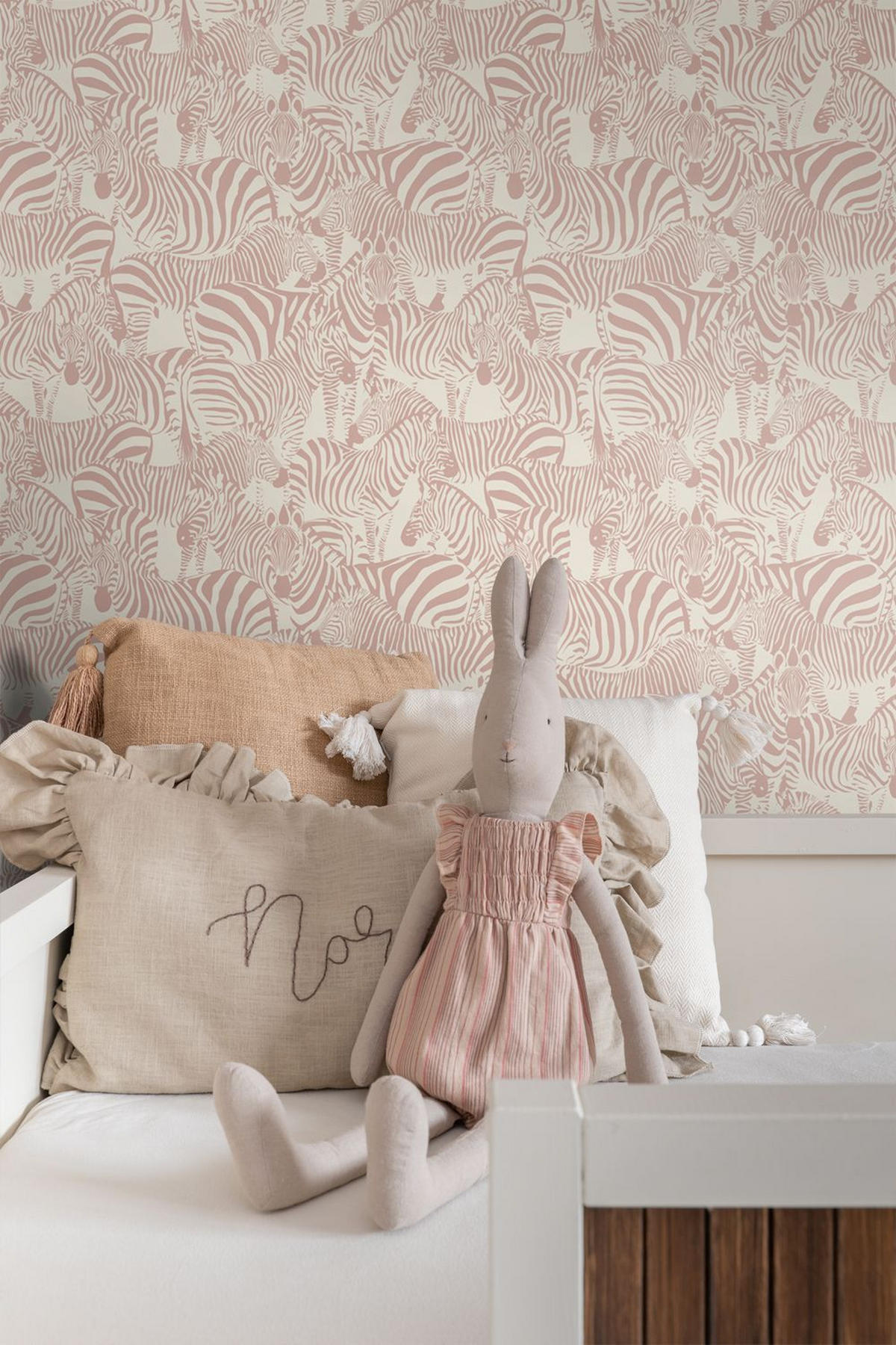 TAPETE Zebras 50 x 900 cm - Pink, Papier (50/0.1cm) - ESTAhome