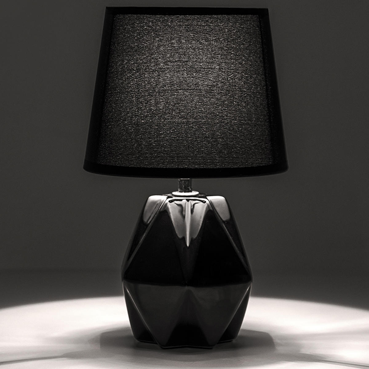 TISCHLEUCHTE FABO Tischlampe, Schwarz - Schwarz, Keramik/Textil (18/18/29.5cm) - KONSIMO®