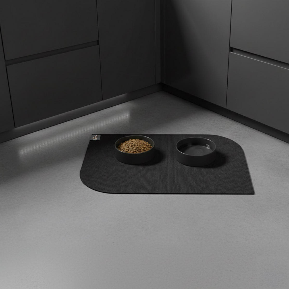 NAPFUNTERLAGE, Öko-Tex, Blattform Schwarz 60 x 90 cm - Schwarz, Textil (90/60cm) - SANOZOO