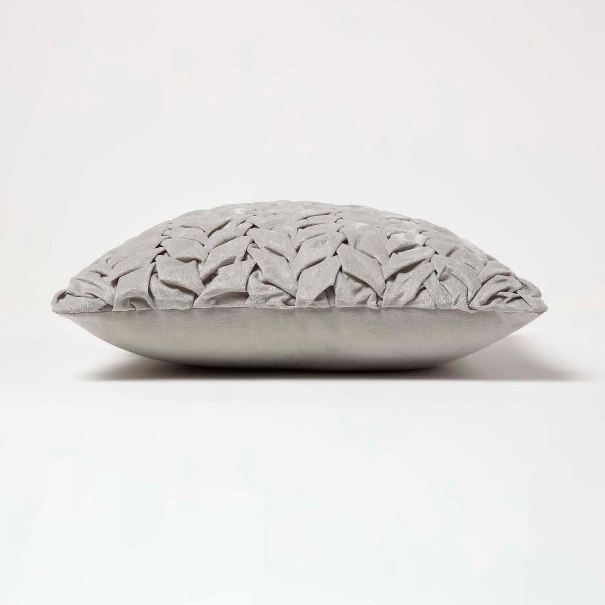 SAMTKISSEN Grace grau 45/45 cm plissiert in Flechtoptik - Grau, Textil (45/45cm) - Homescapes