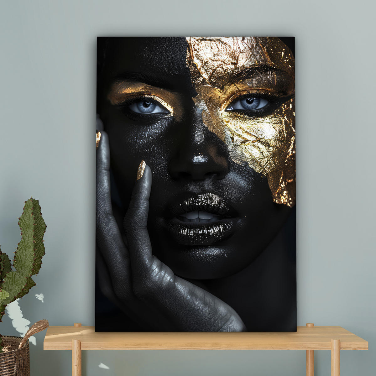 LEINWANDBILD Frau - Gold - Porträt - Schwarz-Weiß - Luxus 40x60 cm - Hellblau, Textil (40/60cm) - MuchoWow