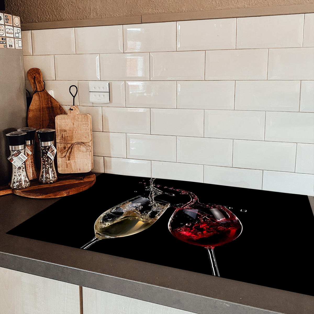 HERDABDECKPLATTE Rotwein - Weißwein - Glas - Schwarz Ceranfeldabdeckung 85x52 cm - Weinrot, Kunststoff (85/52/0.2cm) - MuchoWow