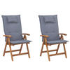 GARTENSTUHL 2er-Set Akazienholz hellbraun Auflagen brau Java - Hellbraun/Blau, Holz (54/105/69cm) - Beliani