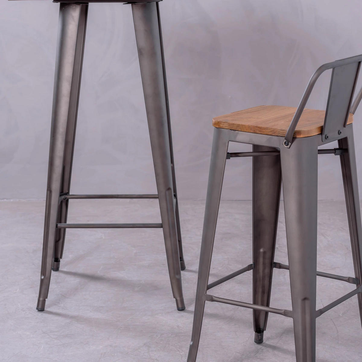 HOCKER Metall Alteiche - Alteiche, Metall (42/94/42cm) - Nest Dream