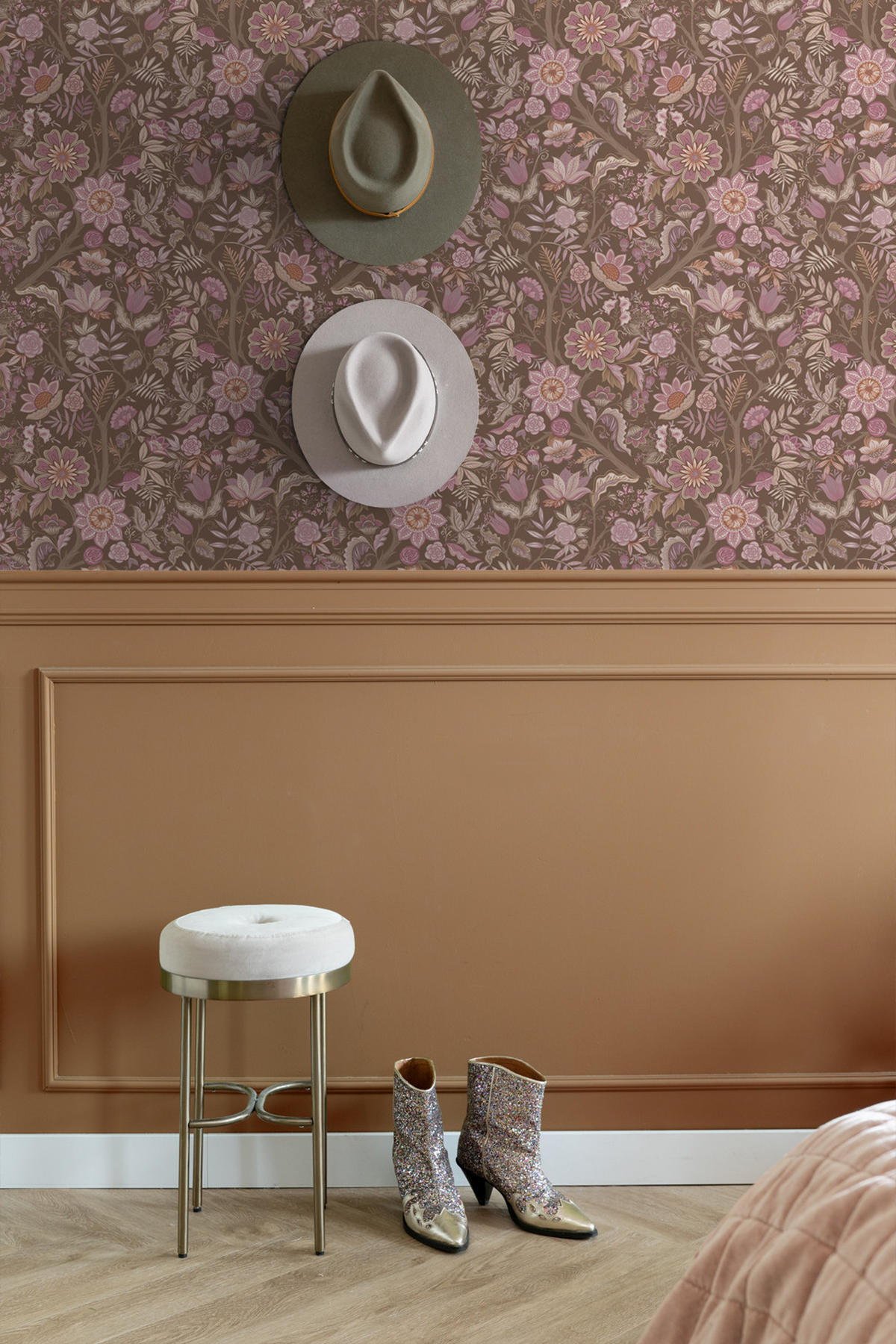 TAPETE Blumenmuster 50 x 900 cm - Lila, Papier (50/900cm) - ESTAhome