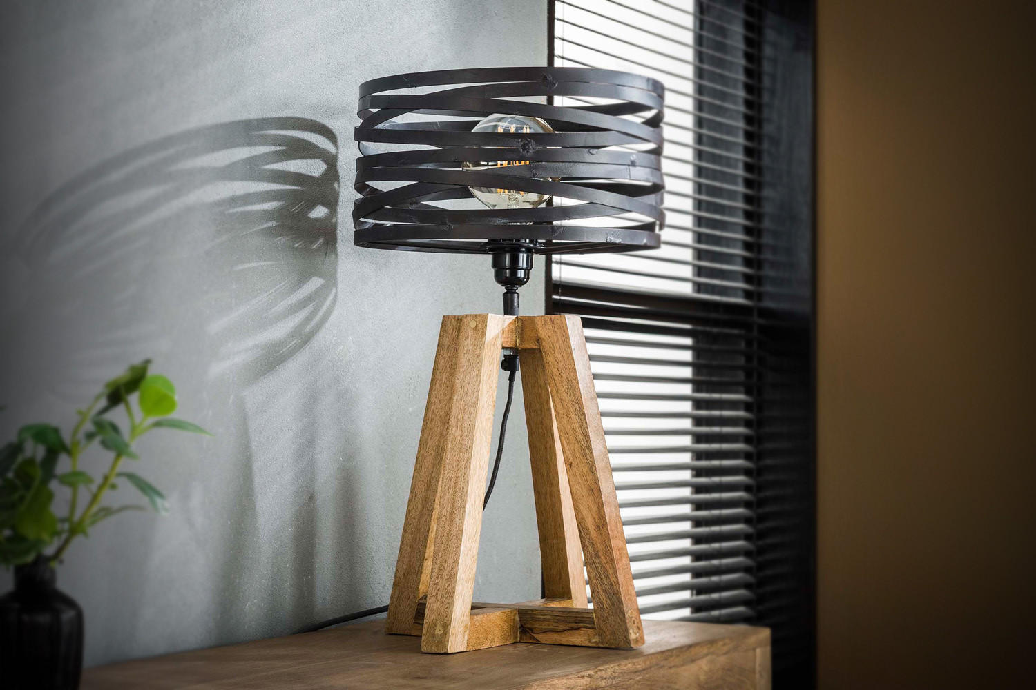 TISCHLAMPE DALIAN Schwarz Holz - Schwarz, Holz (29/29/50cm) - KAWOLA