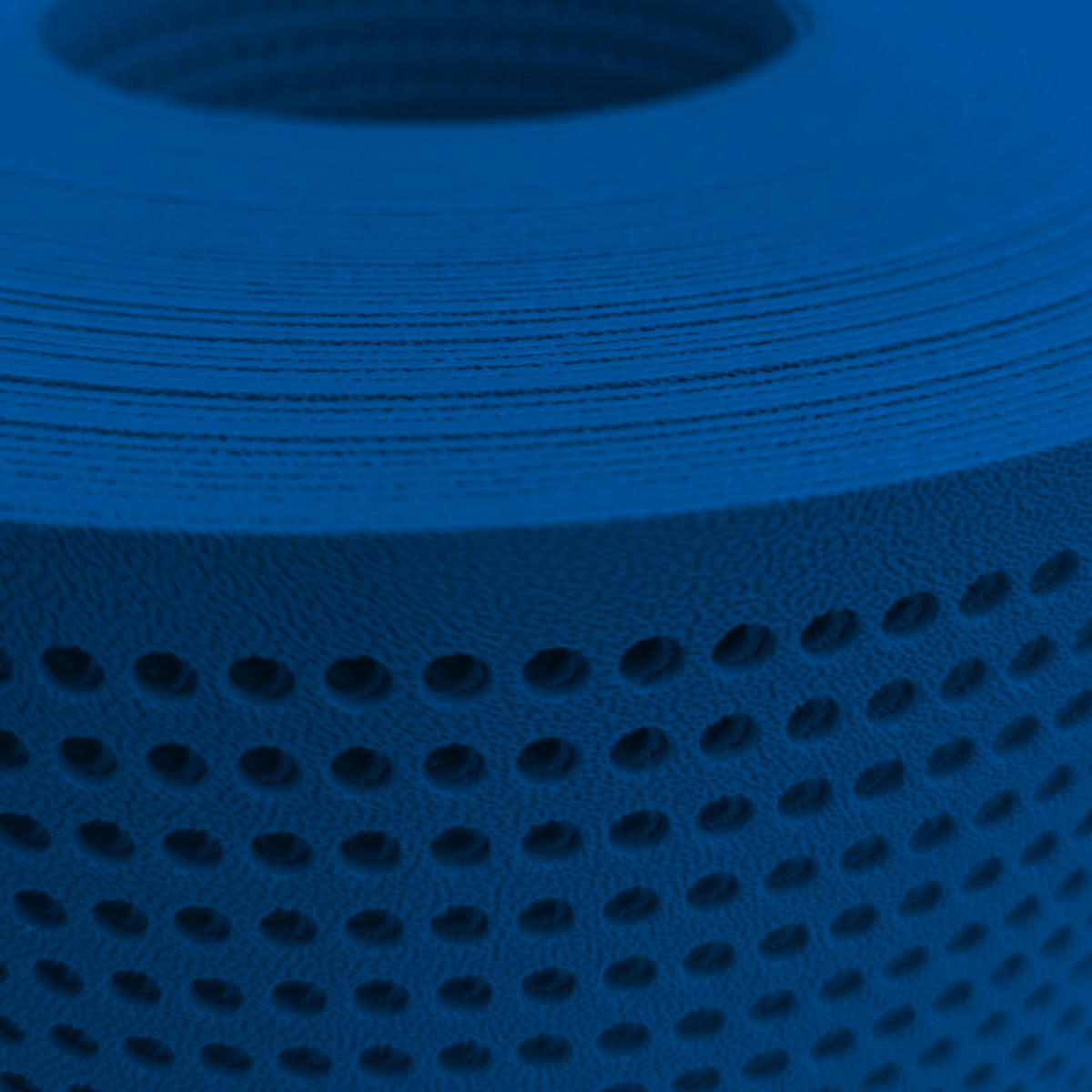SICHTSCHUTZSTREIFEN PP Premium Gelocht 30 Prozent Streifen Enzianblau 26m - Blau, Kunststoff (2600/19cm) - ZAUN|ZU