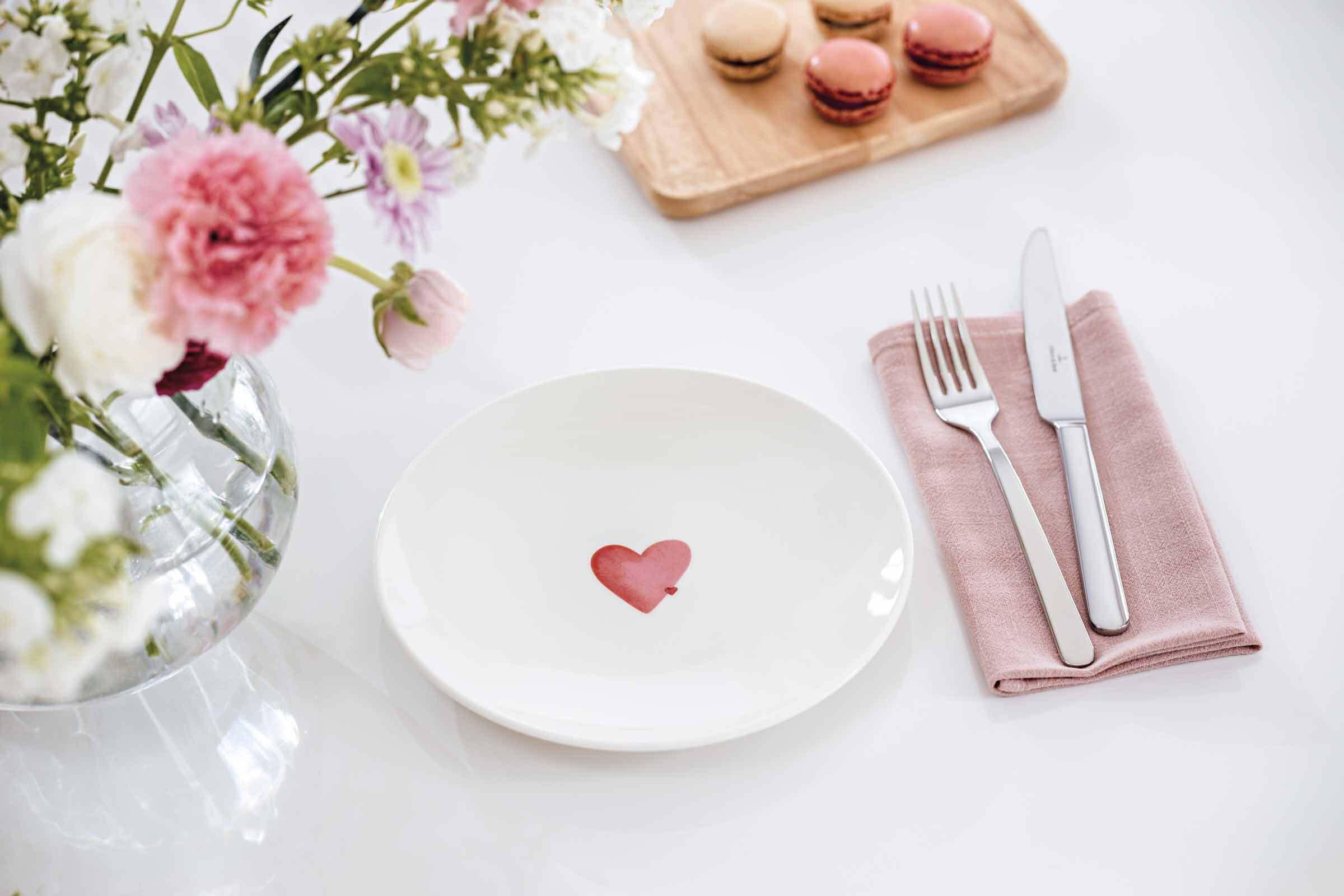 FRÜHSTÜCKSTELLER SENDING LOVE With Love weiß-rot ø 21,2 cm 6er Set - Rot/Weiß, Keramik (21.2cm) - Villeroy & Boch