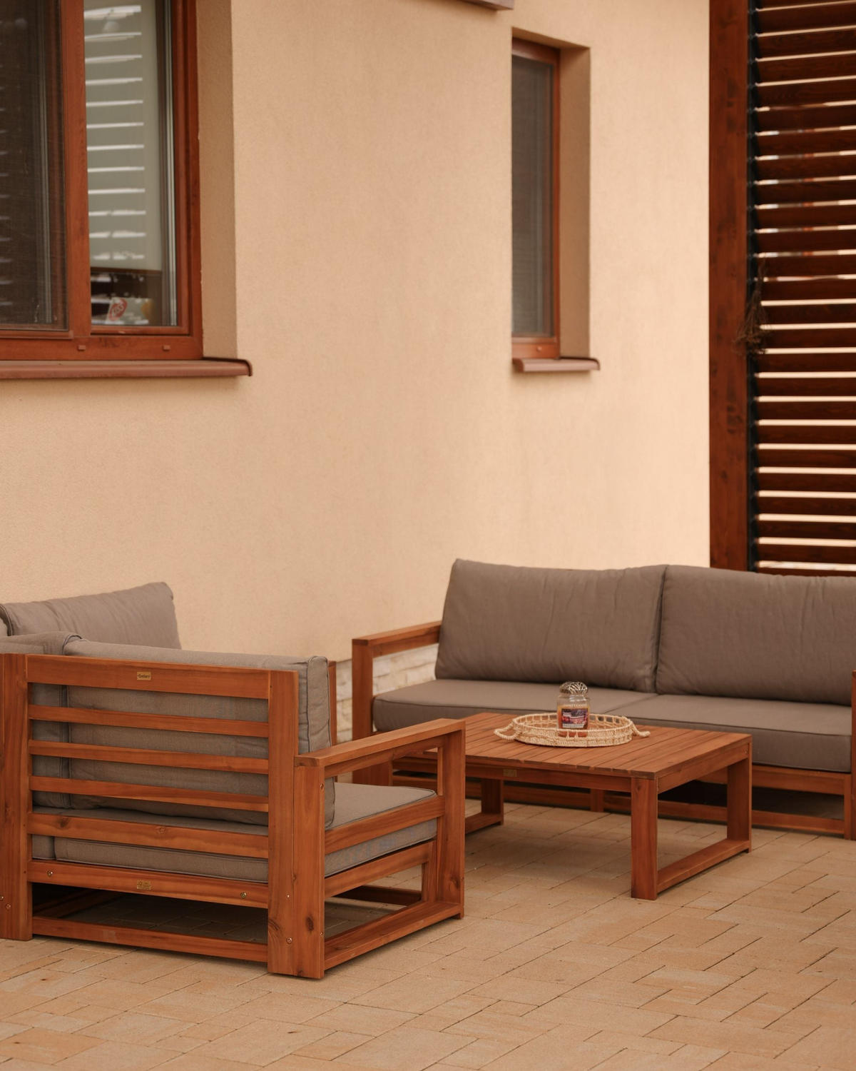 4-MÍSTNÁ SEDACÍ SOUPRAVA LOUNGE SADA certifikovaná Dřevo světle hnědá polstrování taupe Timor II - šedohnědá, dřevo - Beliani