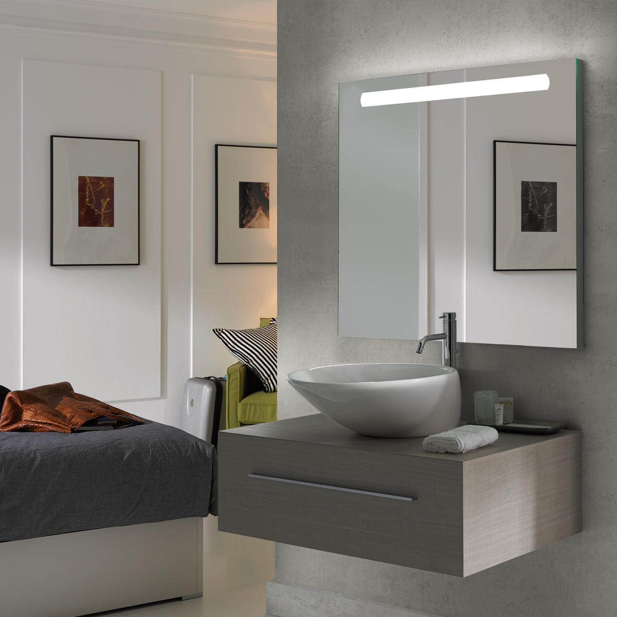 SPIEGEL Pegasus mit LED Beleuchtung, rechteckig 600 x 700 mm, AC 230V 50Hz, 6 W - Multicolor, Metall (67/8/103cm) - EMUCA