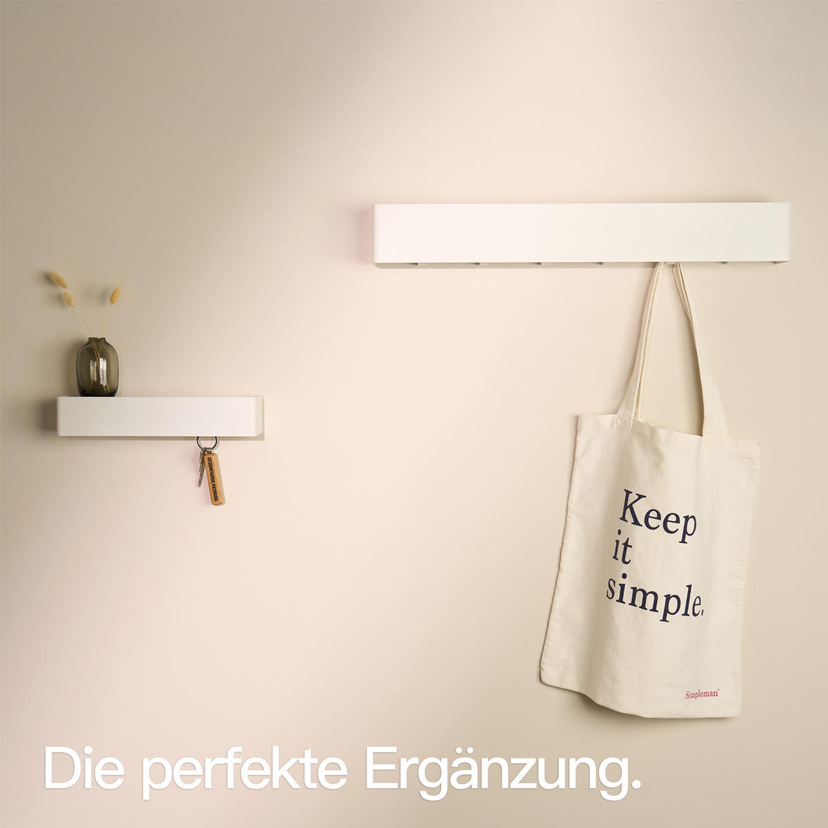 SCHLÜSSELBRETT MIT ABLAGE - Weiß, Metall (28/5.5/7.5cm) - Designfabrik Hamburg