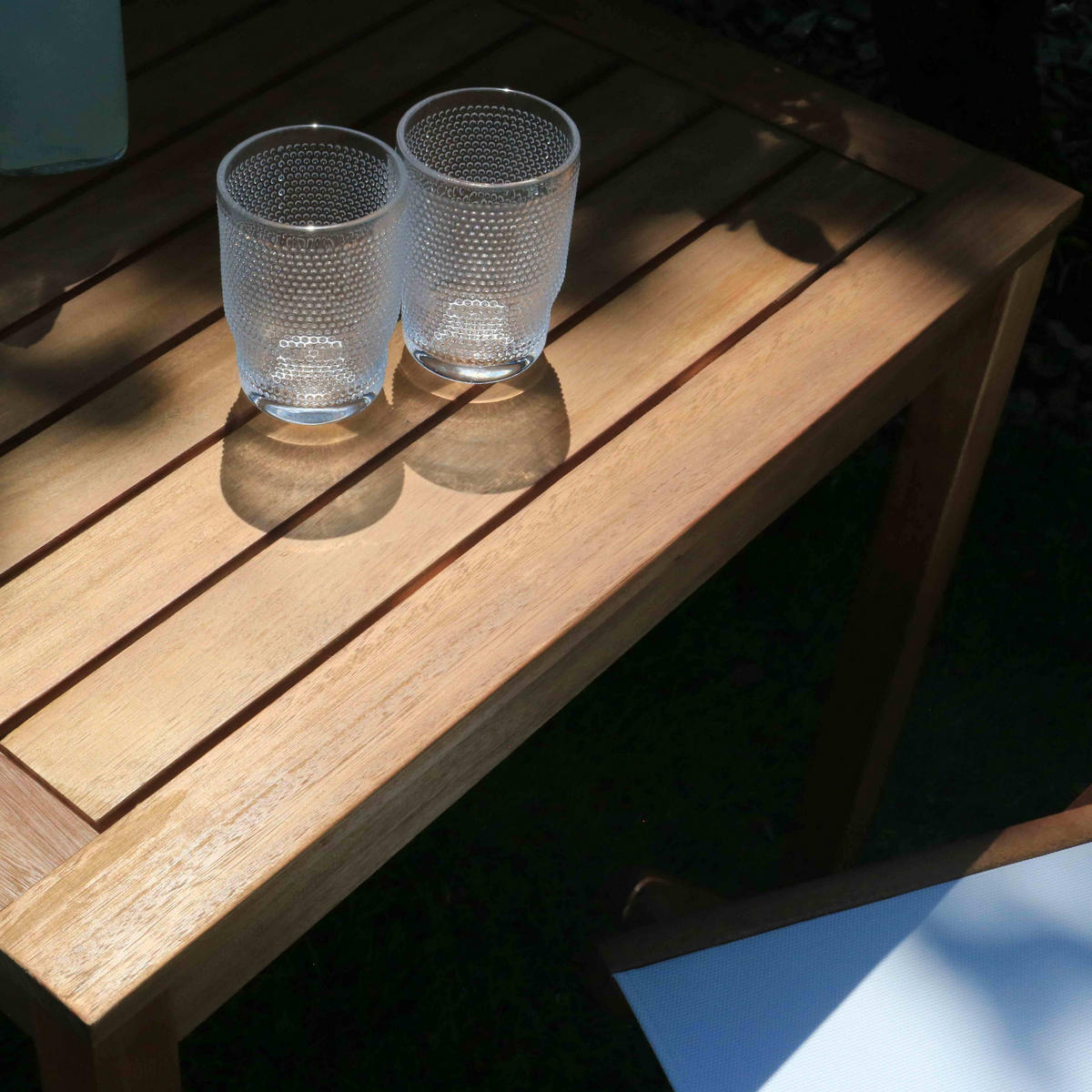 BISTROTISCH quadratisch, Holzfarbe - Apfelbaumfarben, Holz (70/70/75cm) - Oviala