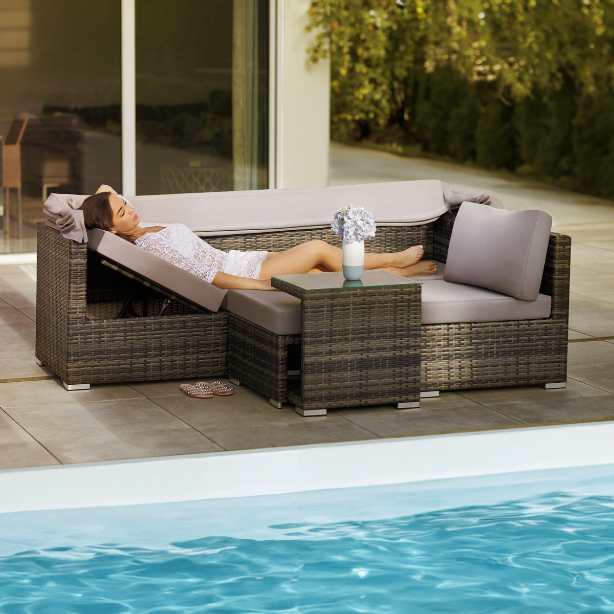 RATTANLOUNGE San Marino,mit Sicherheitsglasplatte, variabel aufstellbar,schwarz - Schwarz, Kunststoff (68/131cm) - tectake