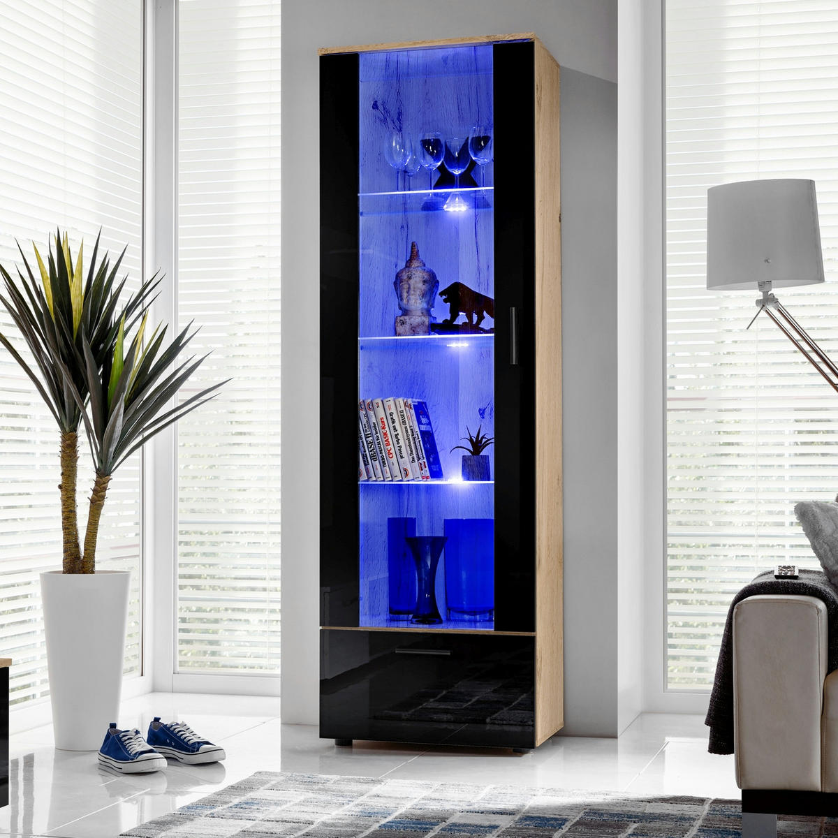 VITRINE ALESSANDRIA, Schwarz, LED Blau - Eiche Wotan/Schwarz, Glas/Holzwerkstoff (60/192/42cm) - Komodee