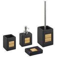 BADEZIMMER Set 4-teilig Keramik schwarz/heller Holzfarbton Kourou - Hellbraun/Schwarz, Stein (9/16/6cm) - Beliani