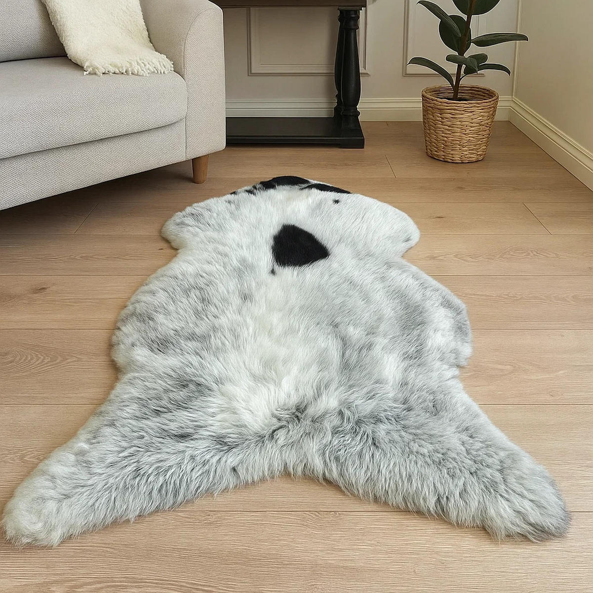 SCHAFFELL Ganzes Island Lammfell Kurzhaarig Naturfarben, 120 cm - Beige/Schwarz, Fell (65/120cm) - Provellus