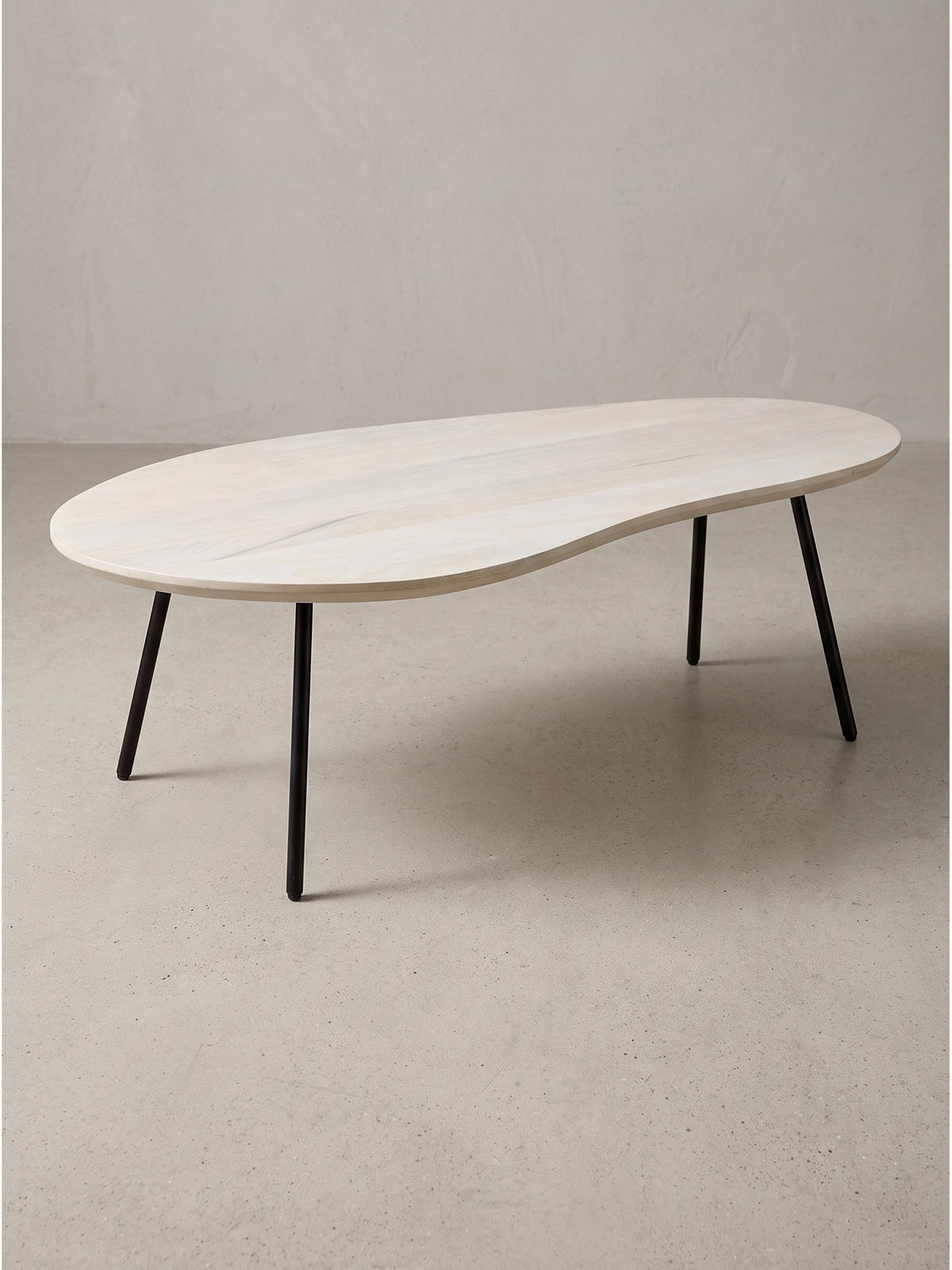 SOFATISCH CALABRIA, Mango Massivholz, in Nierenform, Weiß-Mango, 122 x 63 x 36 cm - Schwarz/Weiß, Holz/Metall (63/122/36cm) - KADIMA DESIGN