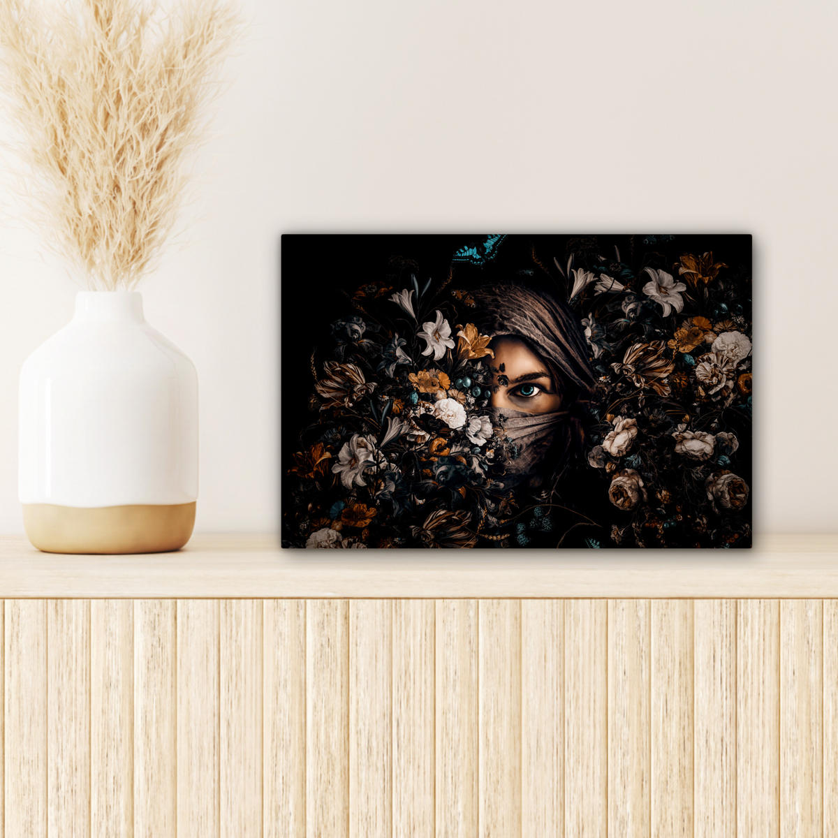 LEINWANDBILD Frau - Luxus - Blumen - Schmetterling - Porträt Deko Schlafzimmer 30x20 cm - Schwarz, Textil (30/20cm) - MuchoWow