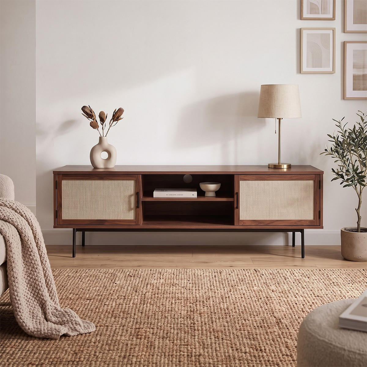 TV-MÖBEL in walnussdekor mit fronten aus stoff jetson 140/39,5/45 cm - Nussbaumfarben, Holzwerkstoff (140/45/39.5cm) - Calicosy