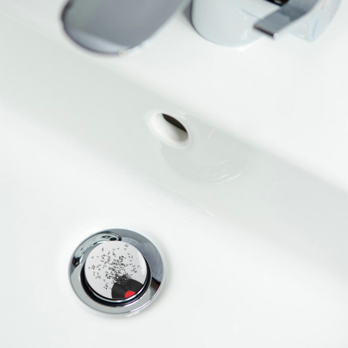 WASCHBECKENSTÖPSEL Play Music - Schwarz, Kunststoff/Metall (4/7/7cm) - Sanilo