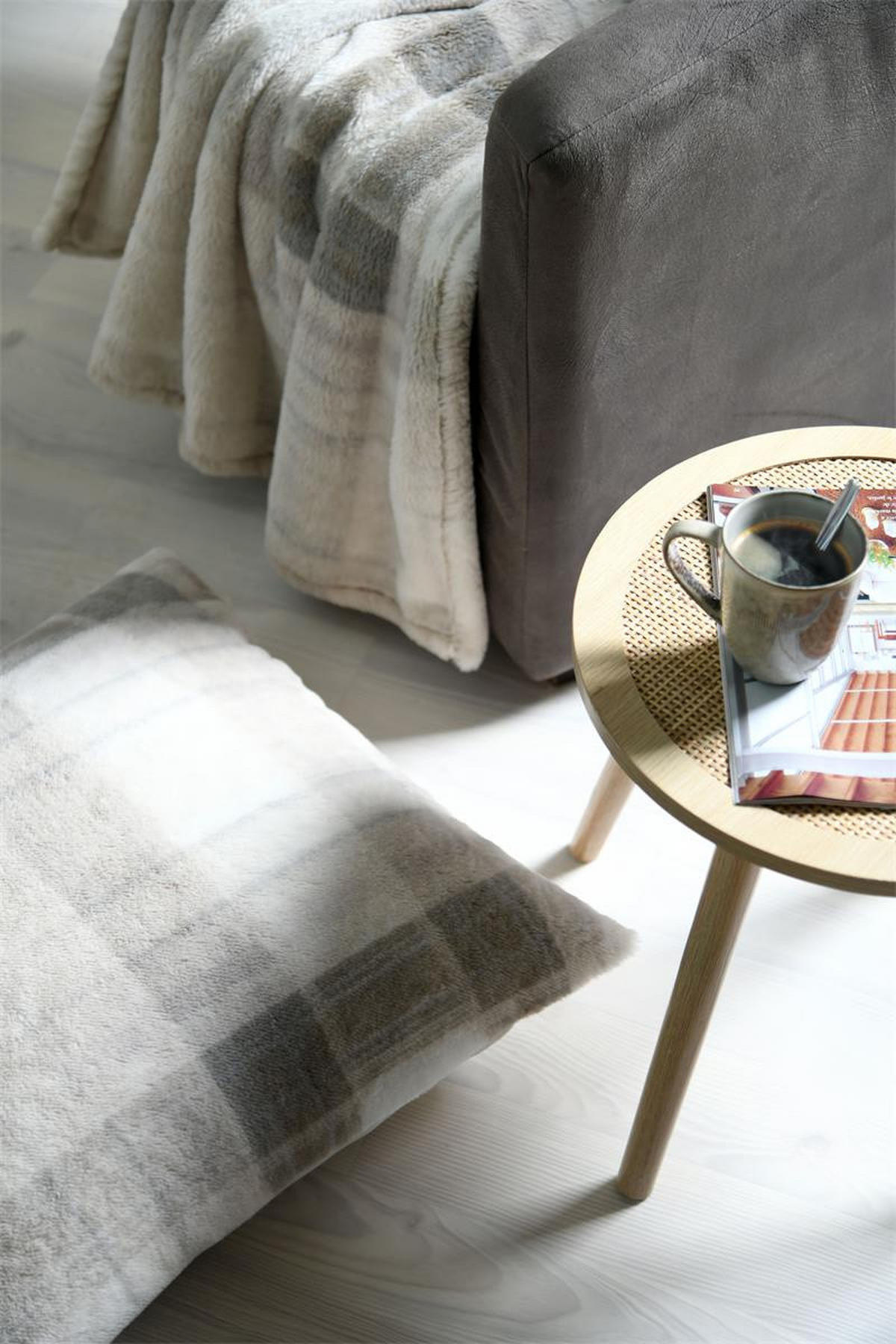 PLÜSCHKISSEN Scotland 60/60 cm - Grau, Textil (60cm)