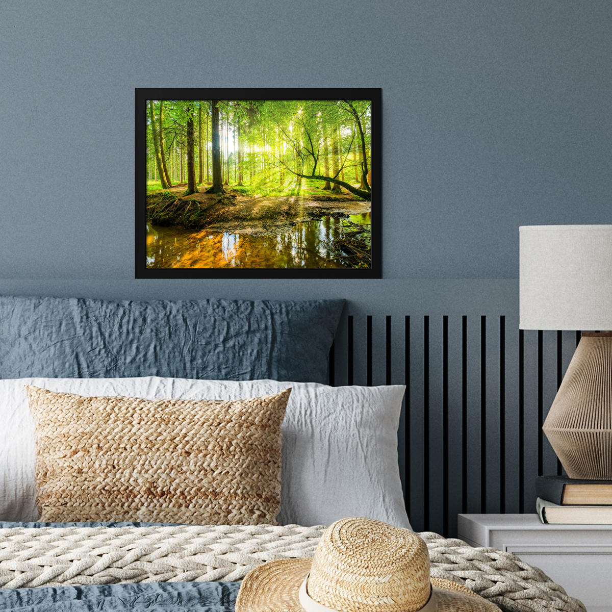 POSTER MIT RAHMENGERAHMTES BILD Wald - Landschaft - Wasser - Bäume - Sonne - Grün - Natur 40x30 cm - Grün, Papier (40/30cm) - MuchoWow