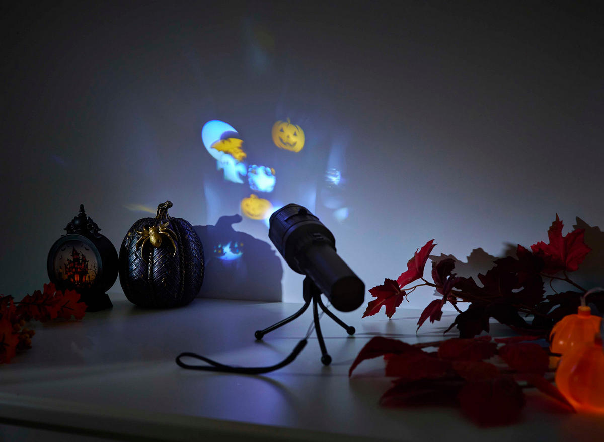LED Halloween-Projektor - mit Stativ, 3 Motivschablonen und USB-Ladefunktion für stimmungsvolle Innenbeleuchtung, 3er-Set - Weiß, Kunststoff (22/5.8/5.8cm) - Northpoint