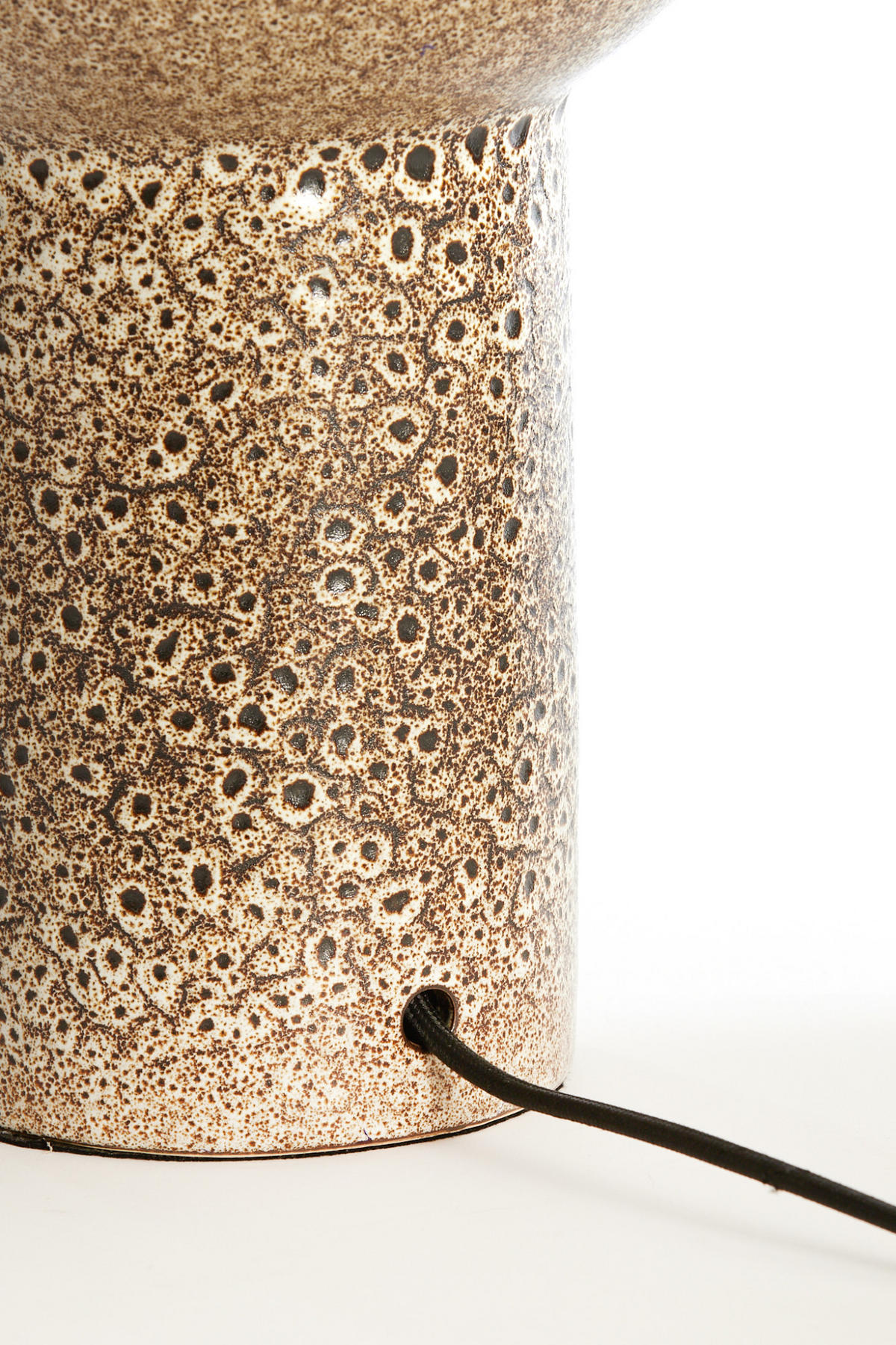 LAMPENFUSS Yasur Schwarz Ø26/34,5 cm - Schwarz, Keramik (26/26/34.5cm) - Light & Living