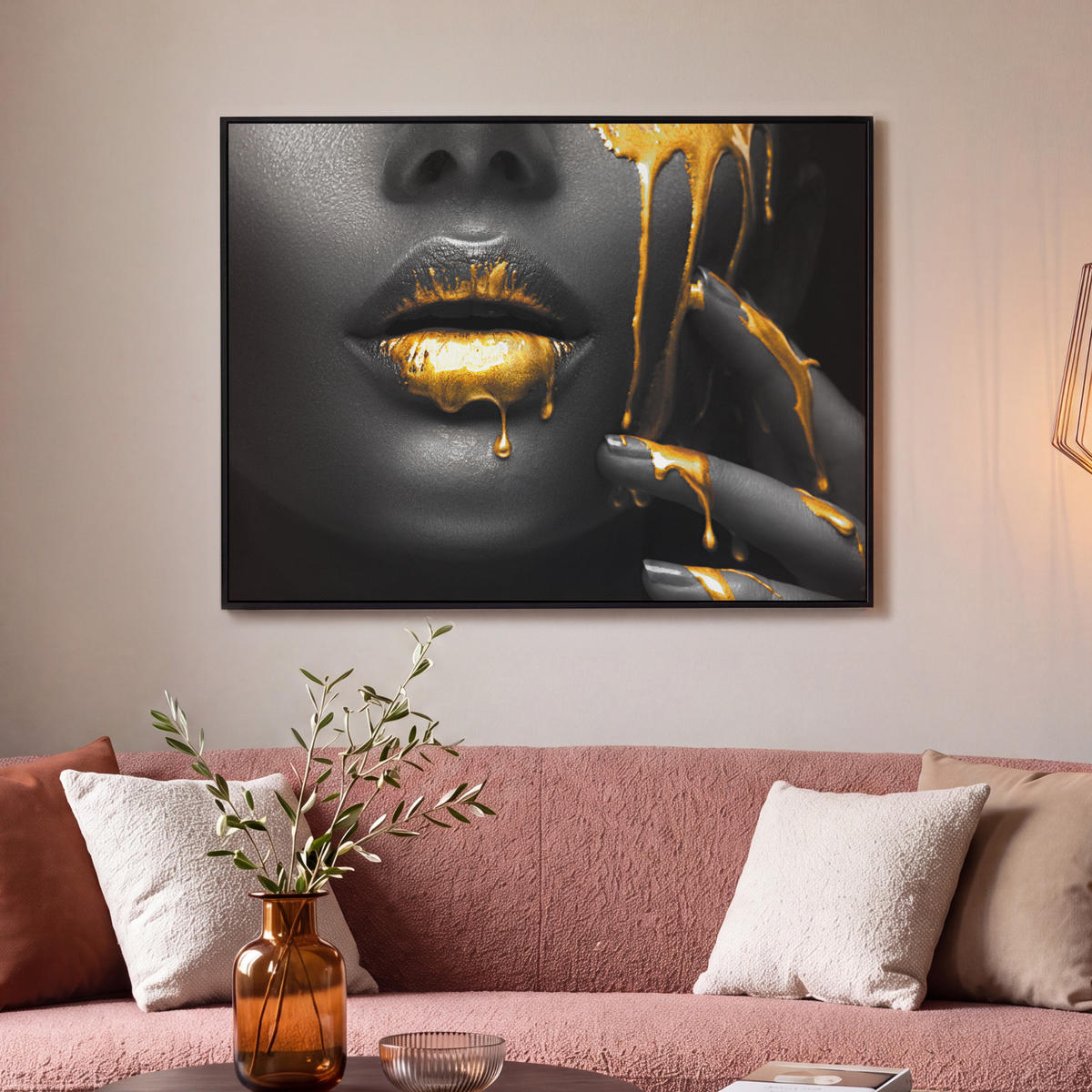 LEINWAND Bilder mit Rahmen - Frau - Schwarz - Gold - Gesicht - Lippen - 100x70 - Goldfarben, Textil (100/70cm) - MuchoWow