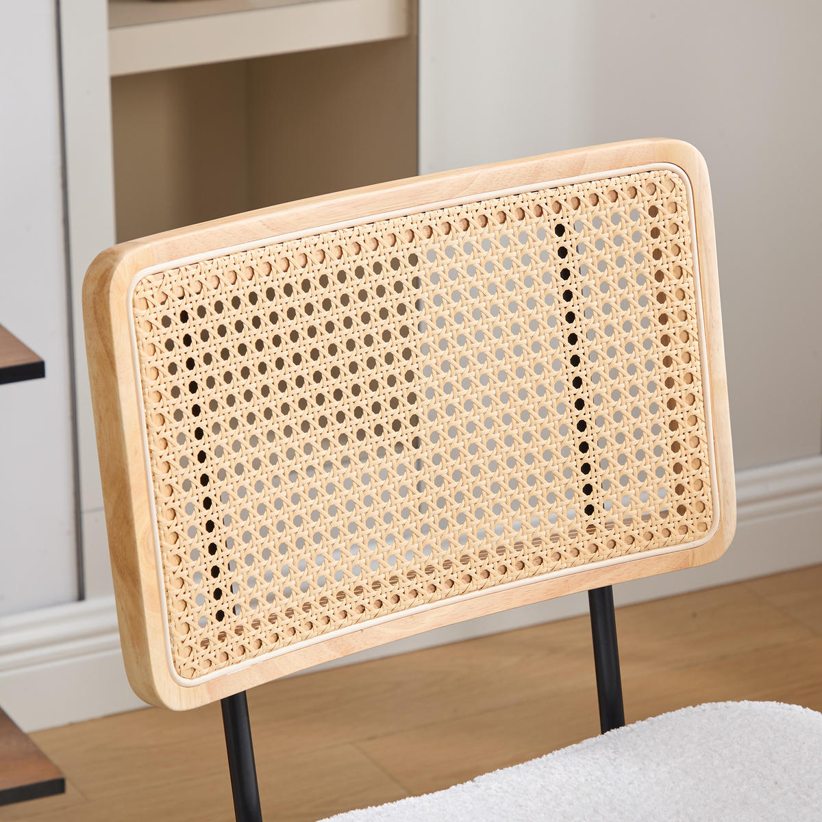 DREHSTUHL DE-36881 mit Rattan-Rückenlehne und Chenille-Sitz Elfenbein - Creme, Metall (58.5/91.5/55cm) - ComfortXL