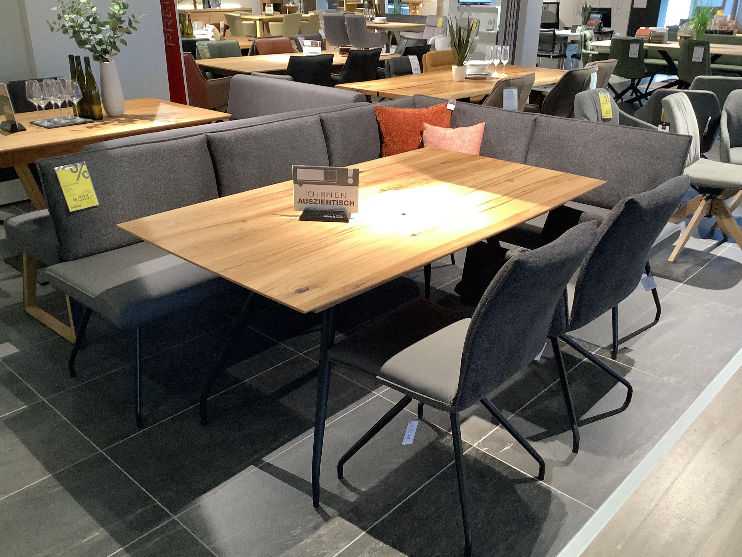 ESSGRUPPE LONDON - Moderano