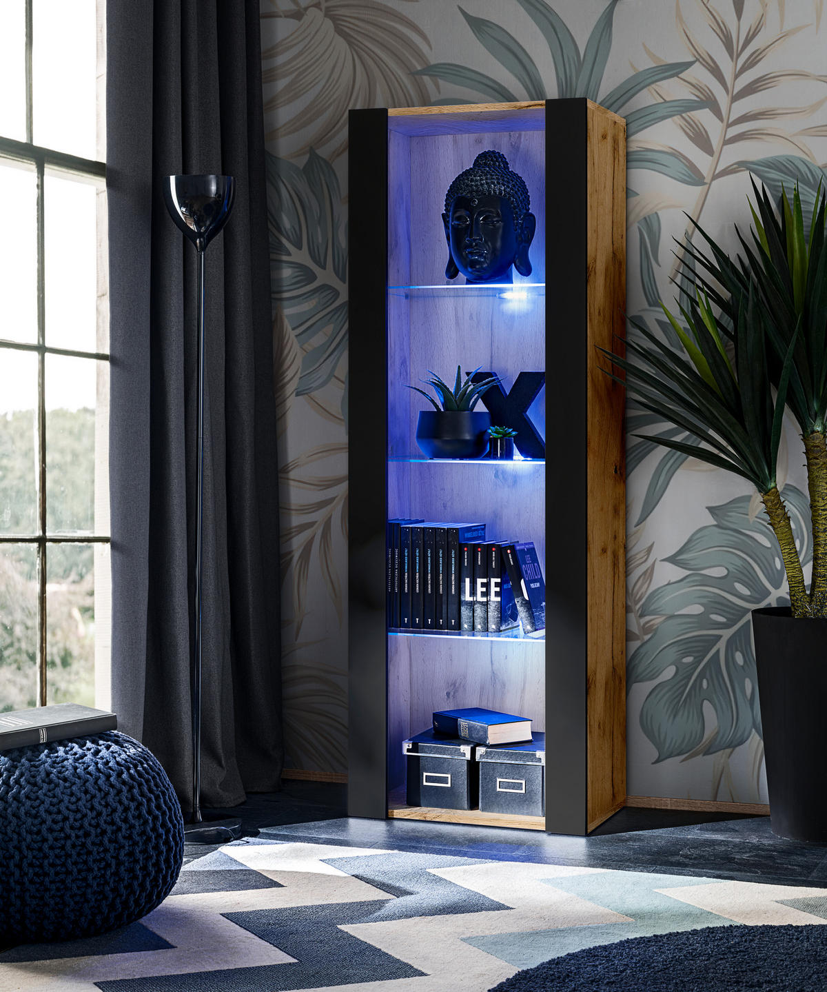 VITRINE TIVOLI, Eiche Wotan + Schwarz, LED Blau - Eiche Wotan/Schwarz, Glas/Holzwerkstoff (55/159/35cm) - Komodee