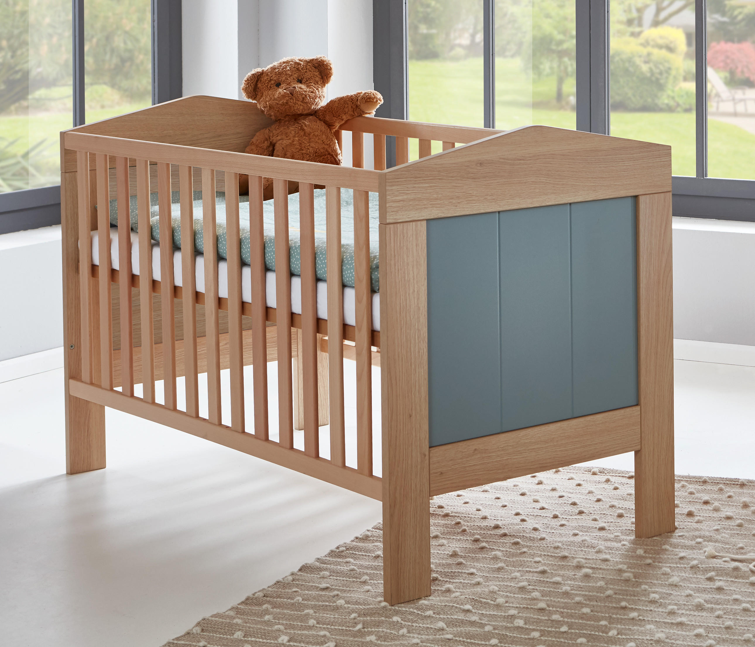 Thumbnail - arthur berndt Babybett, Salbeigrün, Eiche, Holz, Holzwerkstoff, Blauer Engel, Hergestellt in Deutschland, Babymöbel, Bab...