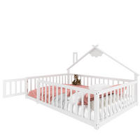 DĚTSKÁ postýlka z borovicového dřeva, 140/190 cm bílá, s domečkovým rámem a zábranou - bílá, dřevo (140/190cm) - Modenvie