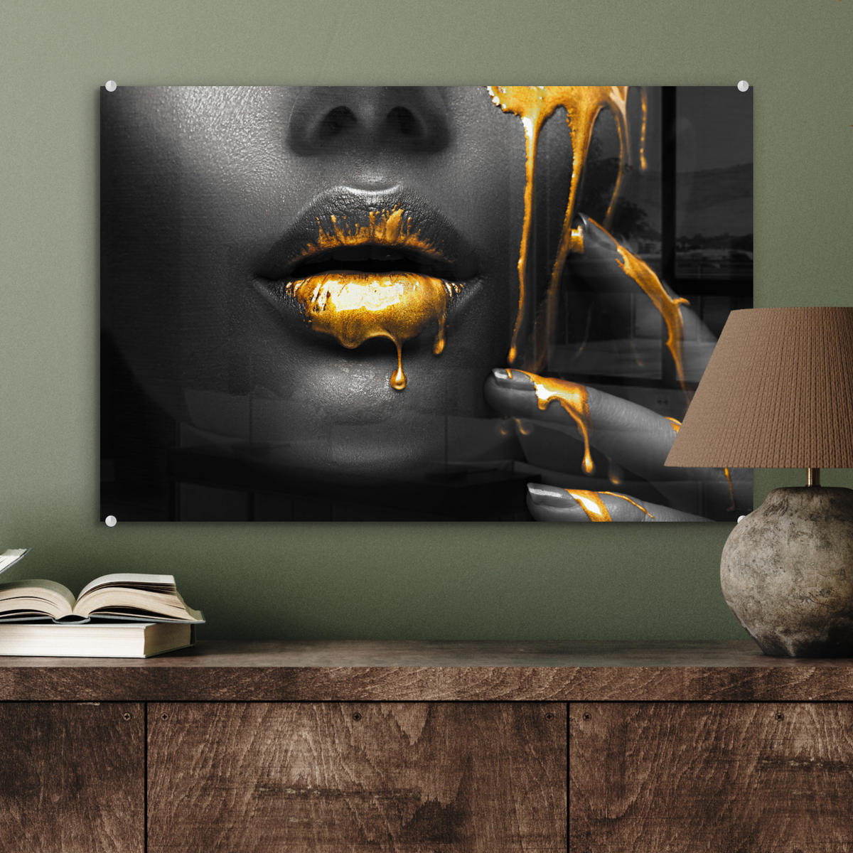 ACRYLGLASBILD Frau - Schwarz - Gold - Gesicht - Lippen 60x40 cm - Goldfarben, Glas (60/40cm) - MuchoWow