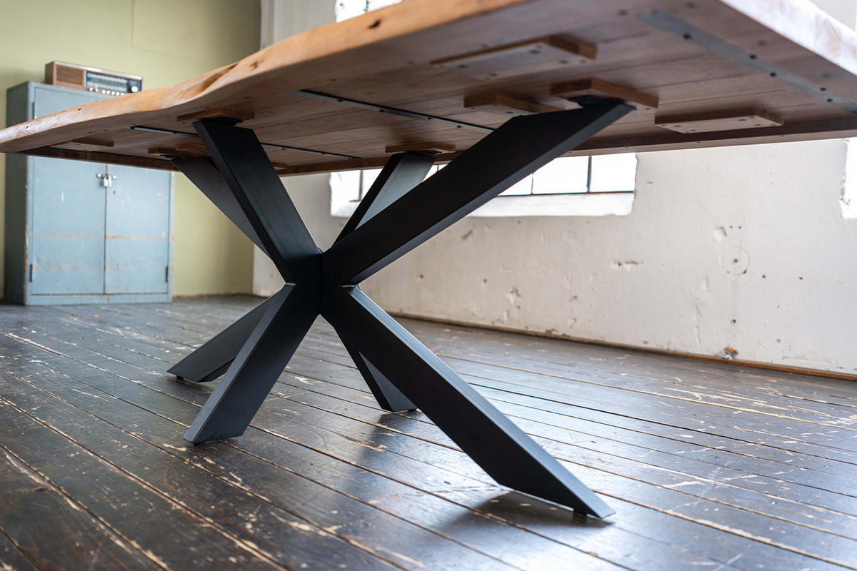 ESSTISCH MIT BAUMKANTE SELVA Braun Akazie - Schwarz/Braun, Holz/Metall (240/100/78cm) - KAWOLA