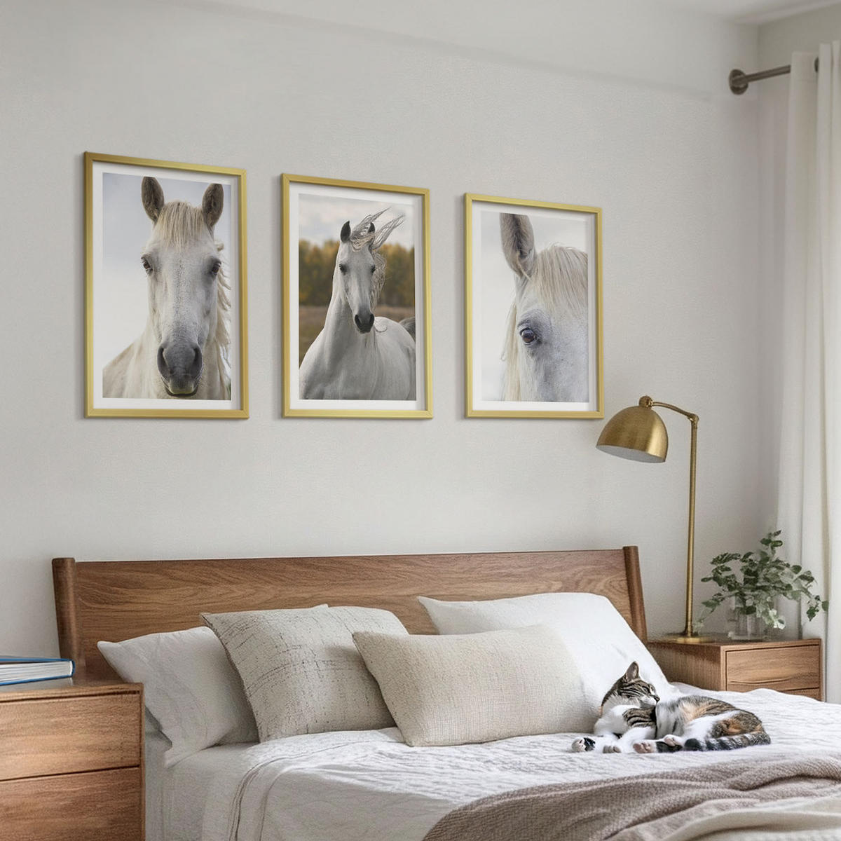 WANDBILDER 3er Set - 40x60 cm Goldrahmen - Weiße Pferde in der Natur - Goldfarben, Kunststoff (40/60cm) - ArtPrintCave