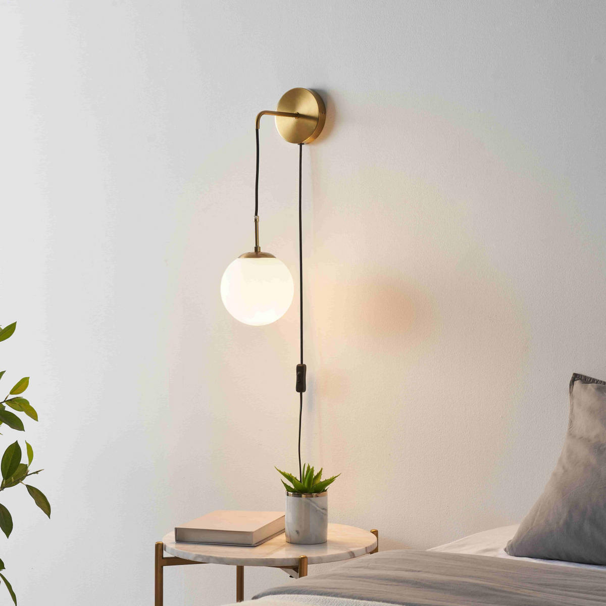 WANDLEUCHTE Robyn, Messing und Weiß, 60cm - Messingfarben, Glas (15/60/23cm) - KOSILUM