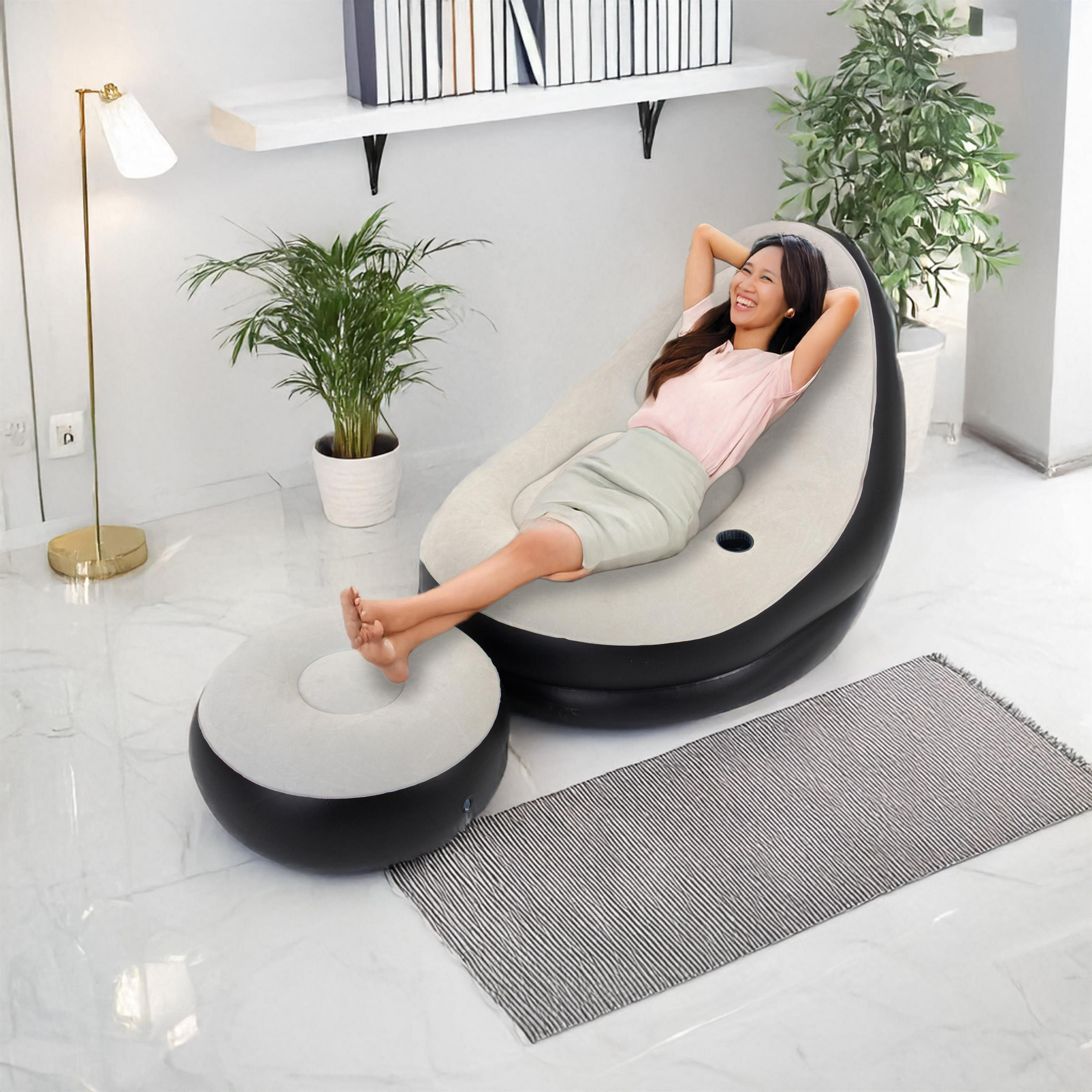 LUFTSESSEL Lounge Sessel 125 x 100 x 85 cm mit aufblasbarem Hocker - Schwarz/Grau, Kunststoff (100/85/125cm) - Avenli