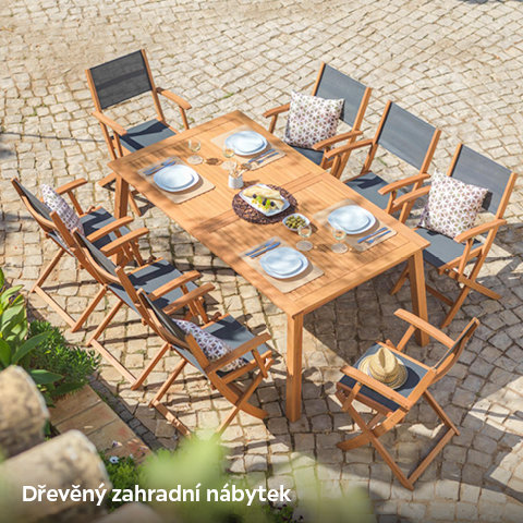 Dřevěný zahradní nábytek