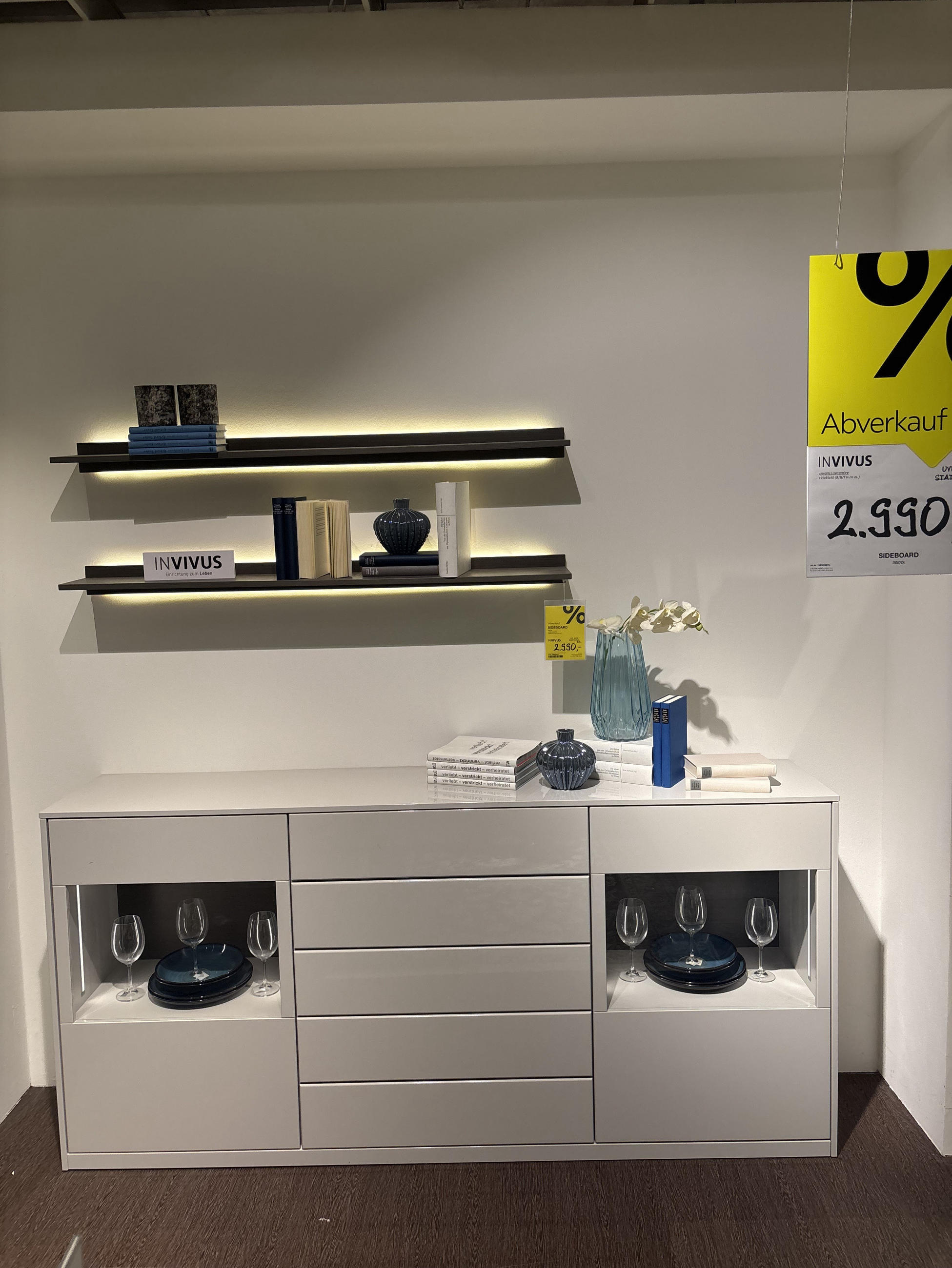 SIDEBOARD INNOVA