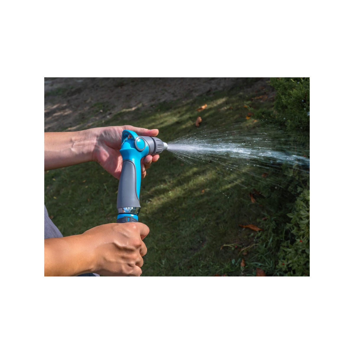 SPRITZ- und Sprühpistole - 3 verstellbare Düsen - Komplettset mit Wasseranschlüssen - Blau, Kunststoff (5/17/23cm) - SUAN