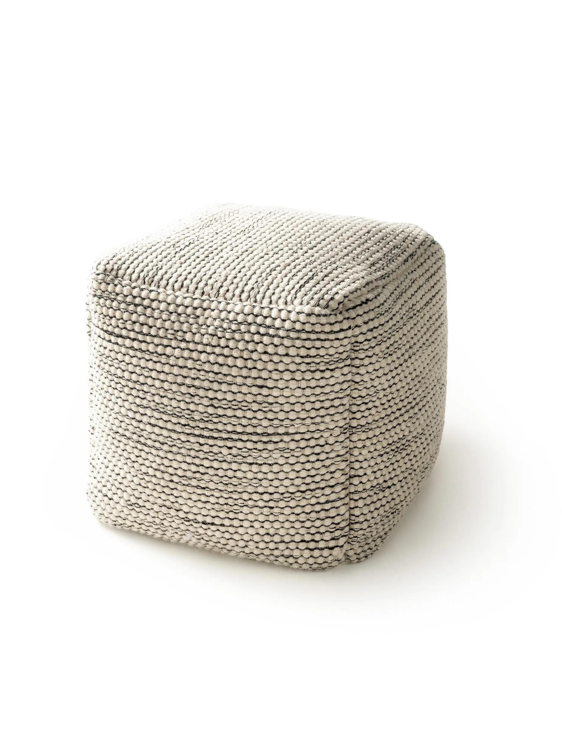 WOLL-POUF handgefertigt Rocco Beige/Schwarz 45x45x45 cm - Beige, Textil (45/45/45cm) - benuta Pure