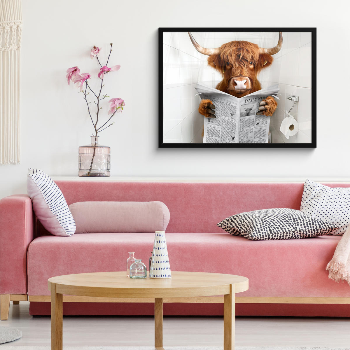 ZARÁMOVANÝ PLAGÁT Škótsky horal - Zviera - Noviny - Toaleta 80x60 cm - farba gaštana, papier (80/60cm) - MuchoWow
