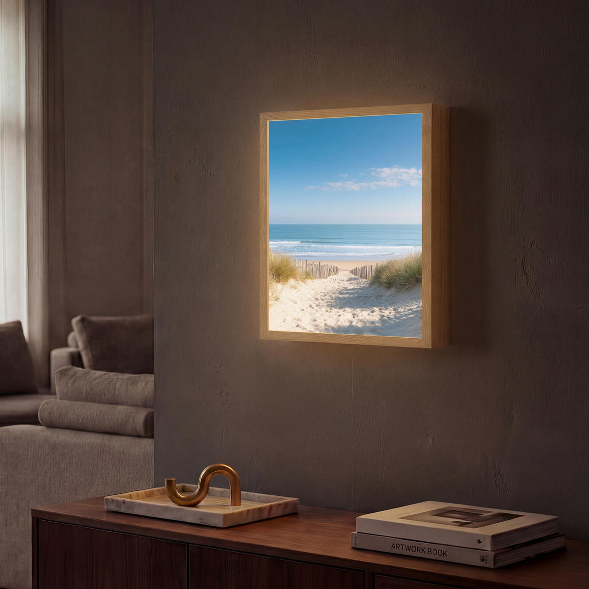 NÁSTĚNNÁ LAMPA S AKUMULÁTOREM Pláž - moře - duny - písek - léto 30x40 cm - písková barva, kompozitní dřevo (30/40/8cm) - OnlyWow