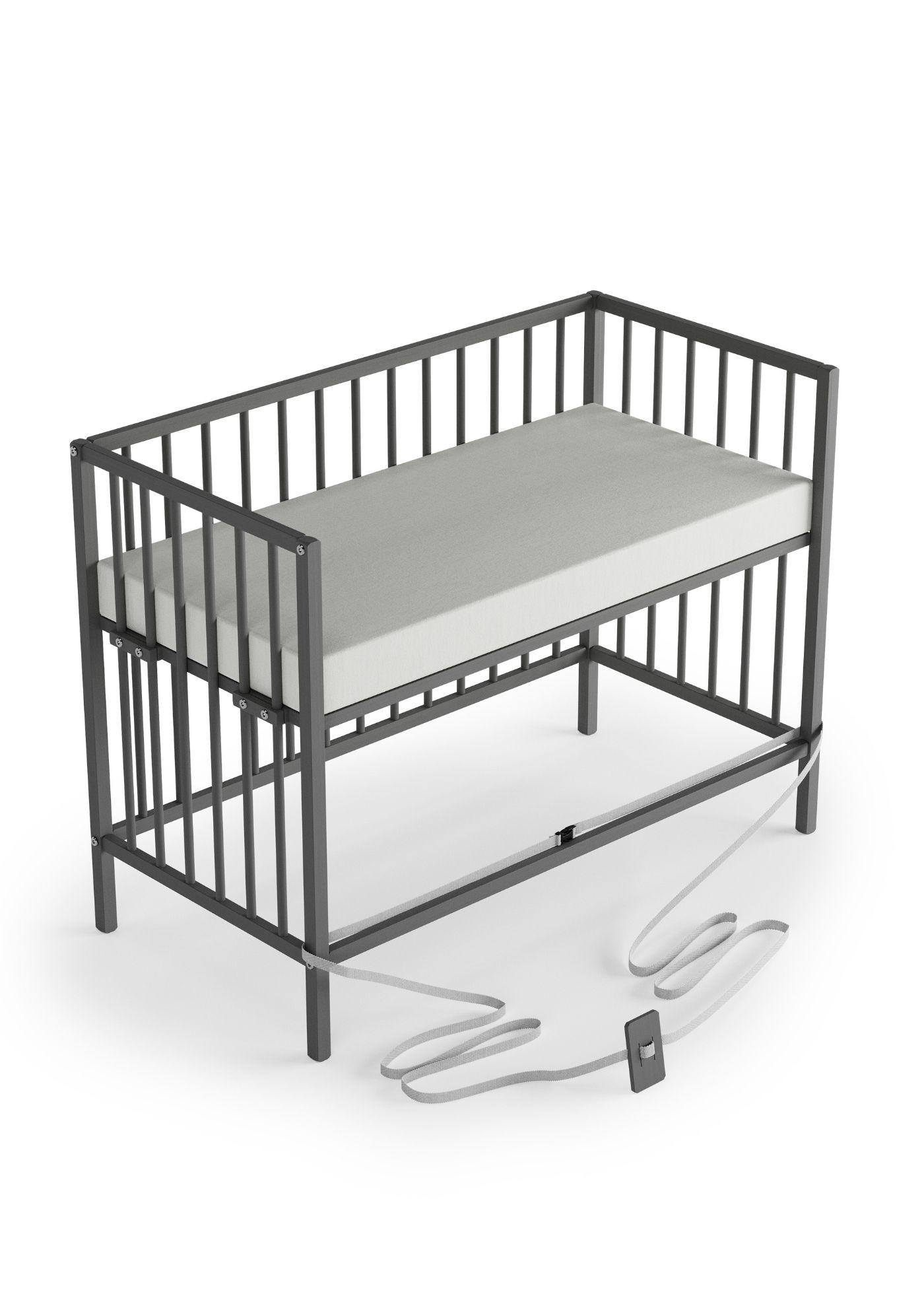 BEISTELLBETT Matratze SleepPlus, Rollen & Umbauseite - grau - Dreamy 4 in 1 Bett - Grau, Holz (120/90/60cm) - Sämann – make a difference.